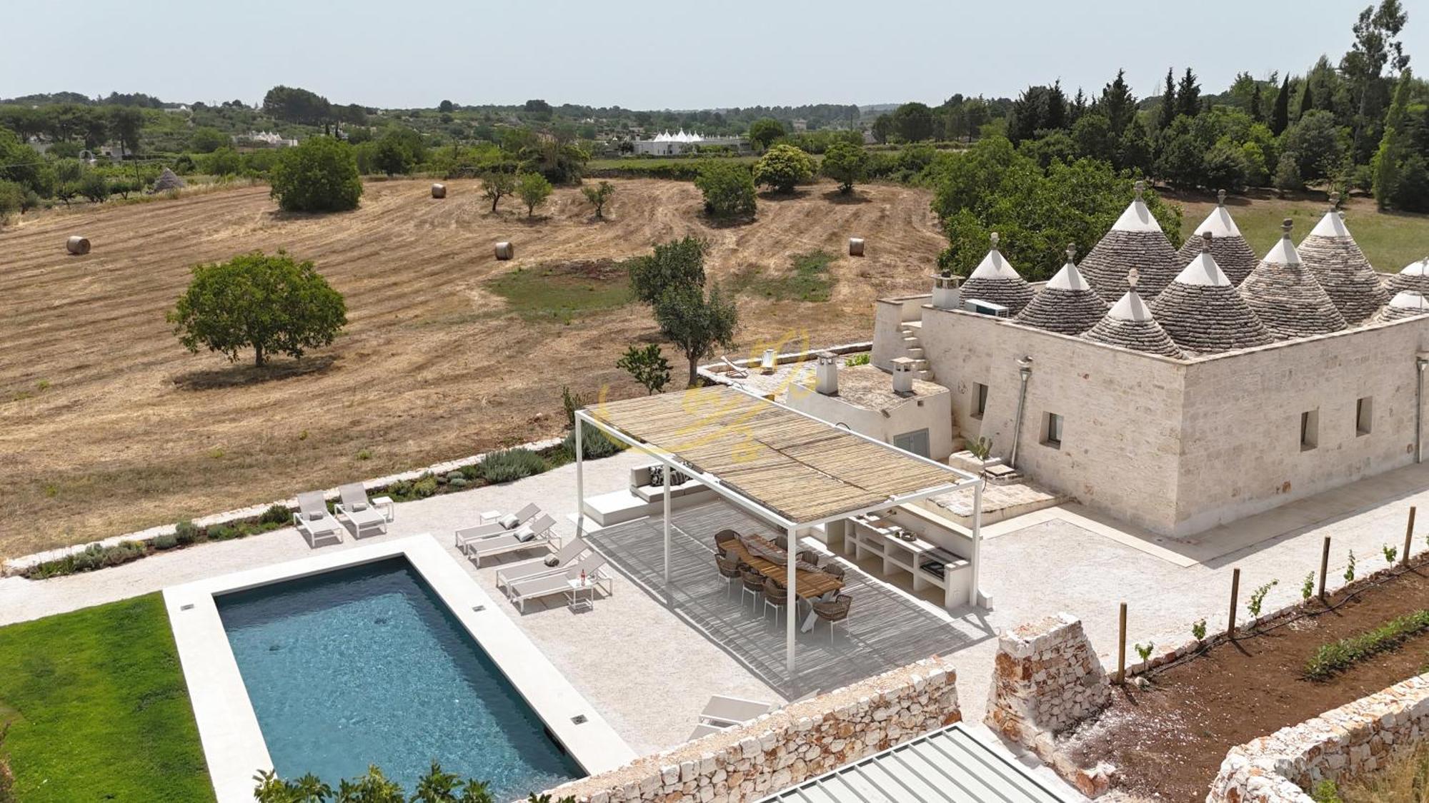 Villa Td I Coni Di Pinure Trulli With Scenic Valley View à Martina Franca Extérieur photo