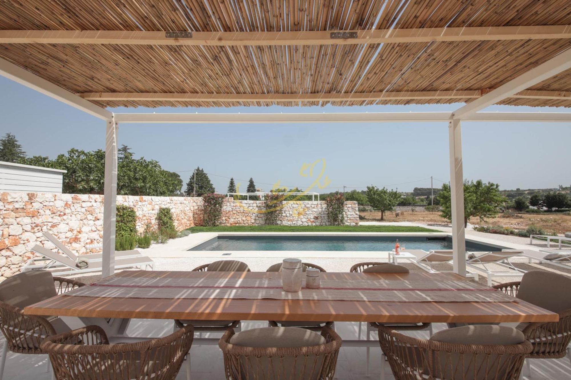 Villa Td I Coni Di Pinure Trulli With Scenic Valley View à Martina Franca Extérieur photo