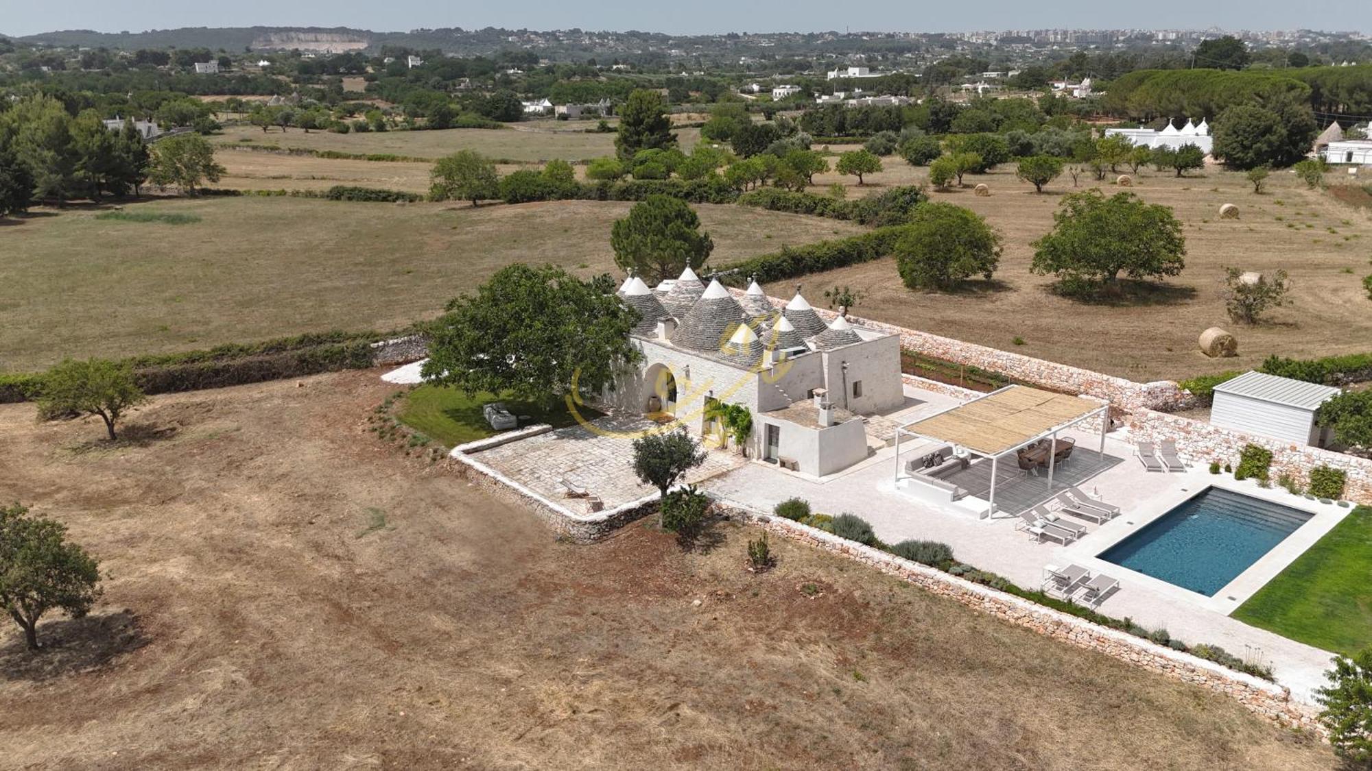 Villa Td I Coni Di Pinure Trulli With Scenic Valley View à Martina Franca Extérieur photo