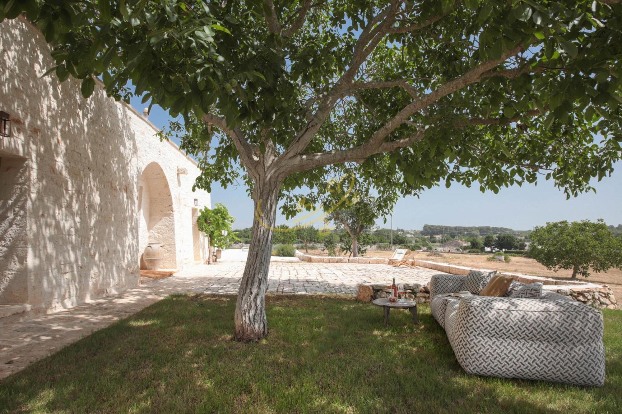 Villa Td I Coni Di Pinure Trulli With Scenic Valley View à Martina Franca Extérieur photo